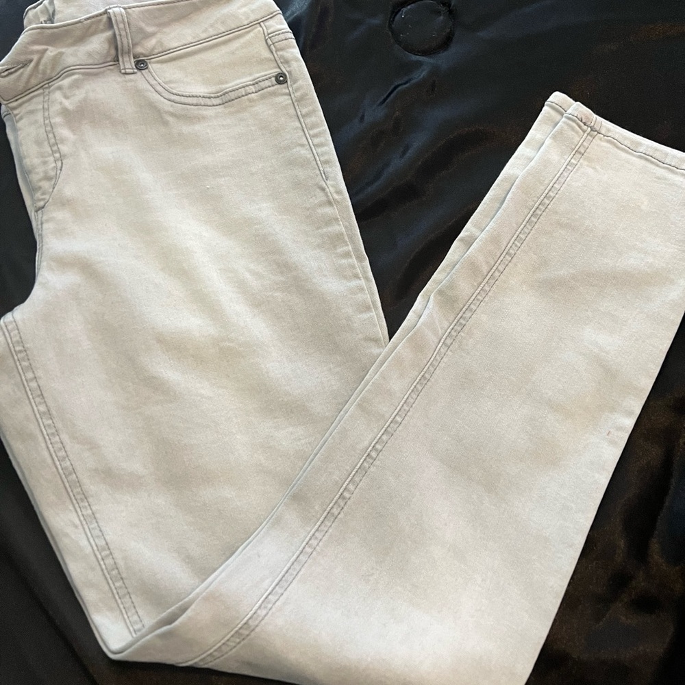 Grey jeggings from Maurice’s.